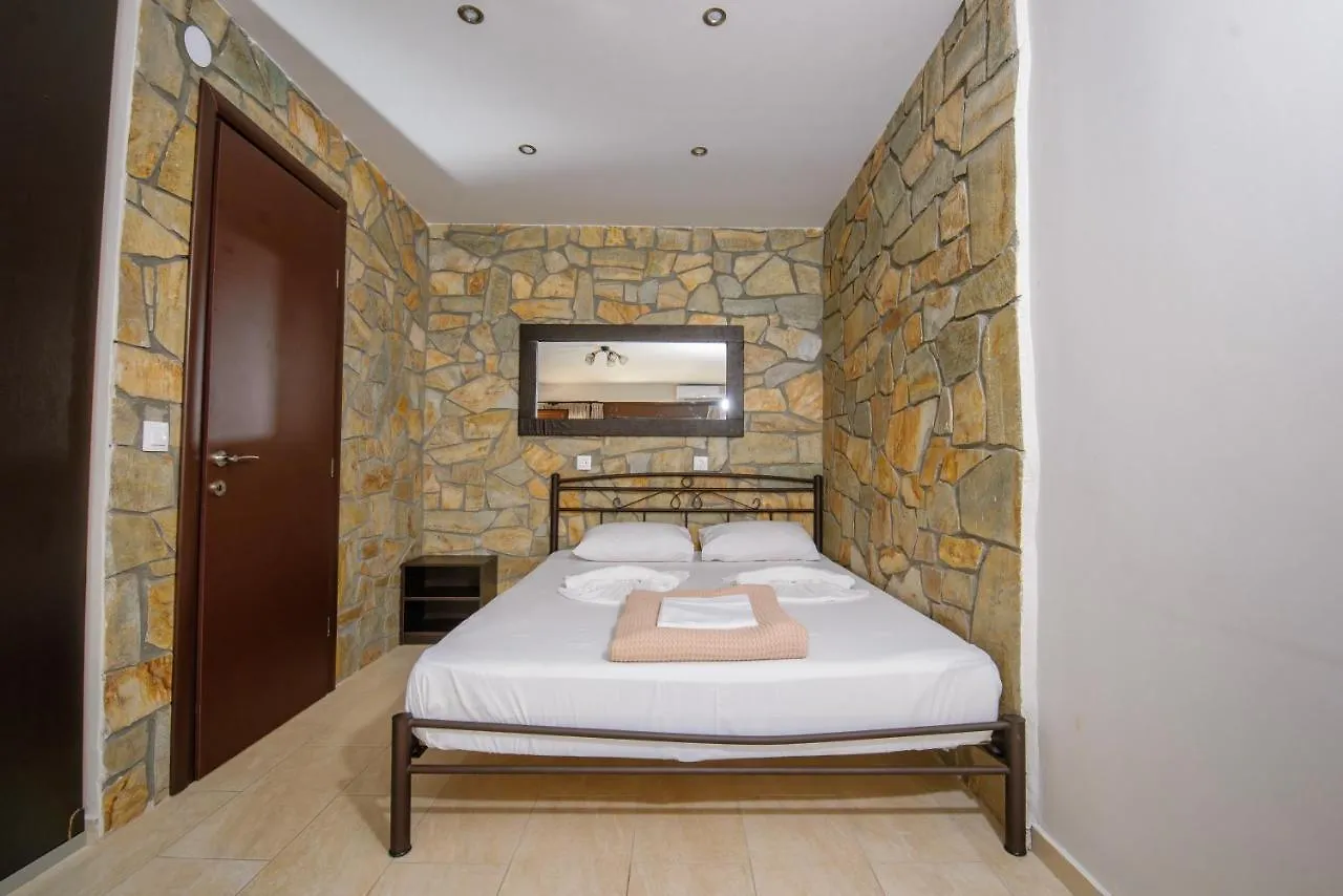 Stone Suites Pefkochori